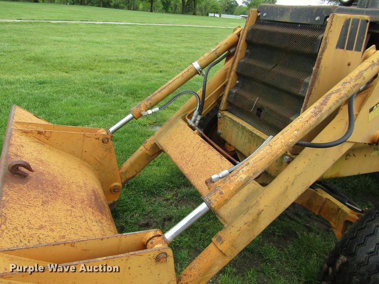 image for item IL9380 1982 Case 480D  backhoe