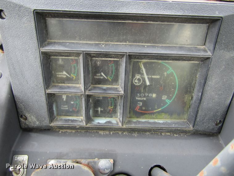 image for item IL9380 1982 Case 480D  backhoe