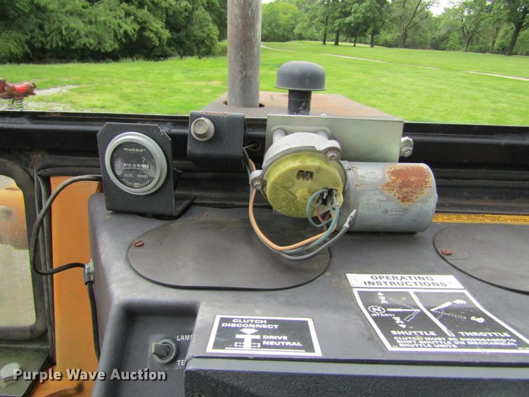 image for item IL9380 1982 Case 480D  backhoe