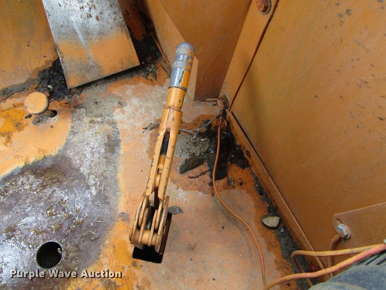 image for item IL9380 1982 Case 480D  backhoe