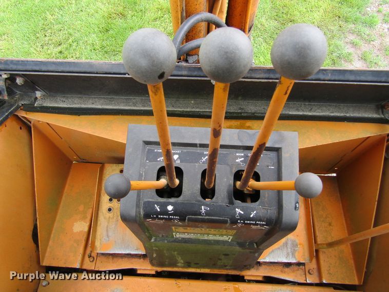 image for item IL9380 1982 Case 480D  backhoe