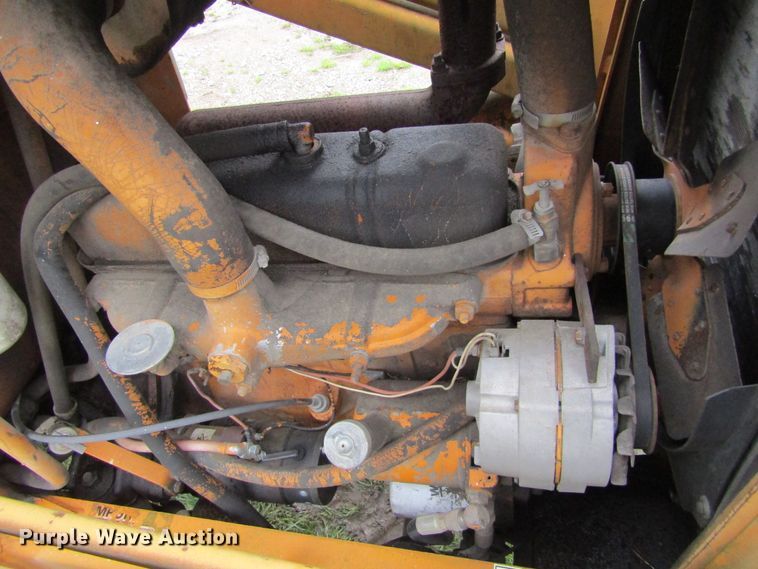 image for item IL9380 1982 Case 480D  backhoe