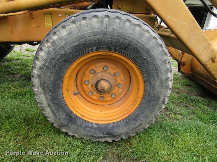 image for item IL9380 1982 Case 480D  backhoe