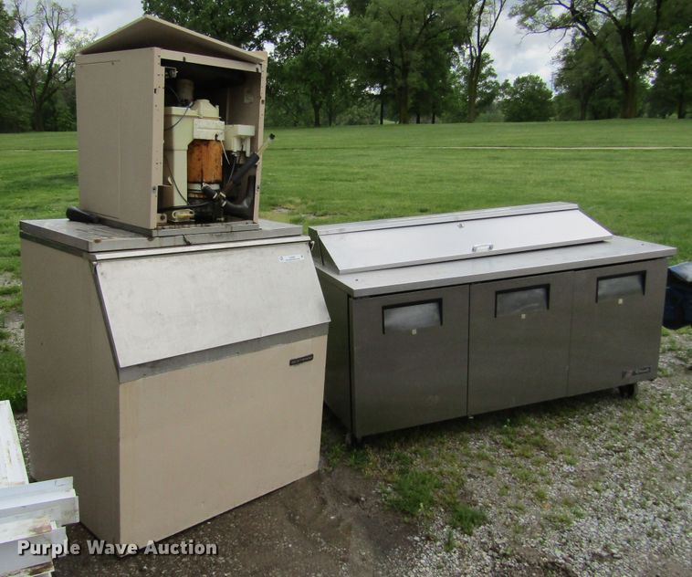 image for item IL9383 Ice machine and cooler