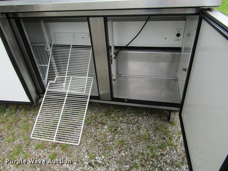 image for item IL9383 Ice machine and cooler