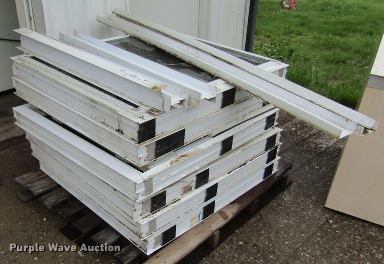 image for item IL9384 (6) windows