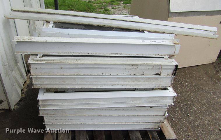 image for item IL9384 (6) windows