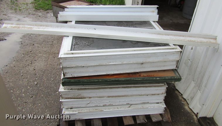 image for item IL9384 (6) windows