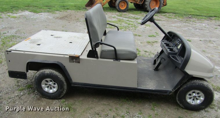 image for item IL9386 Columbia  golf cart