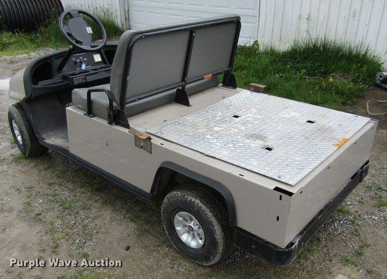 image for item IL9386 Columbia  golf cart