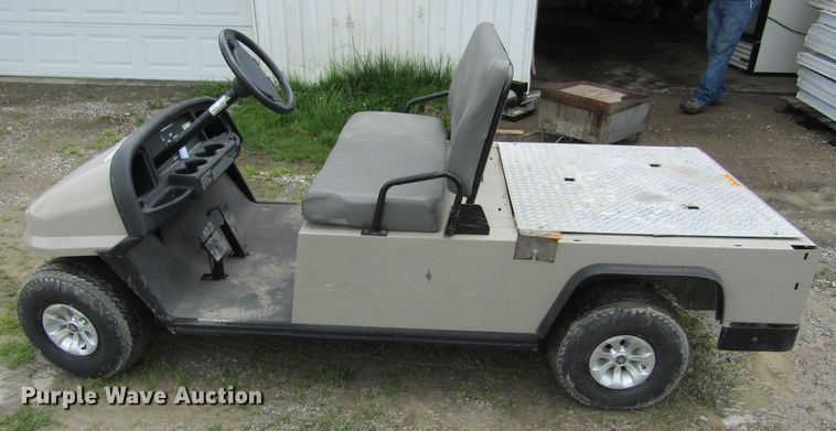image for item IL9386 Columbia  golf cart
