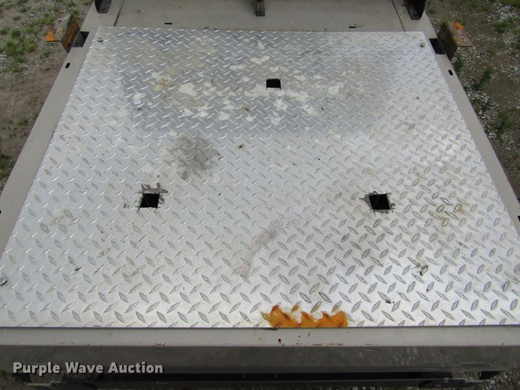 image for item IL9386 Columbia  golf cart