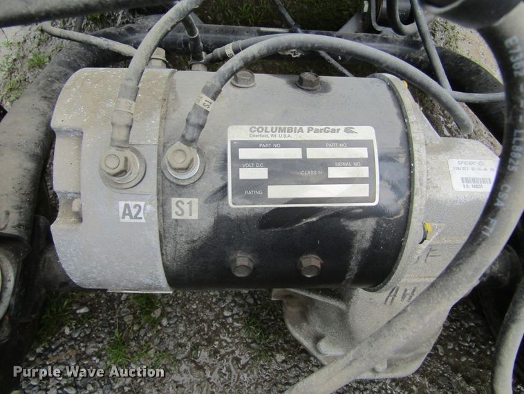 image for item IL9386 Columbia  golf cart