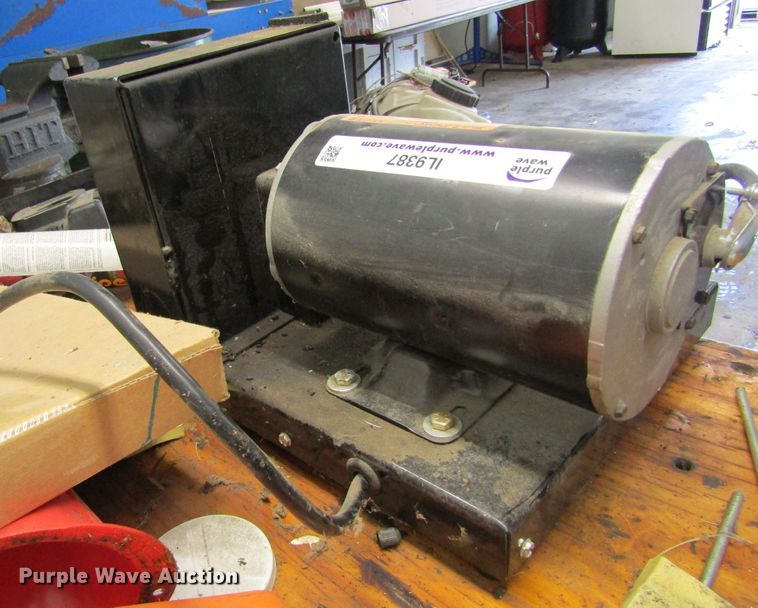 image for item IL9387 R&R Products  grinder