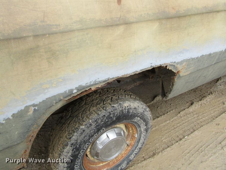 image for item IL9407 1992 Dodge Ram 150  pickup truck