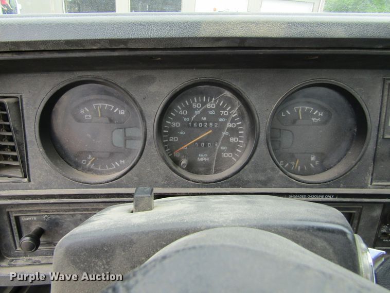 image for item IL9407 1992 Dodge Ram 150  pickup truck