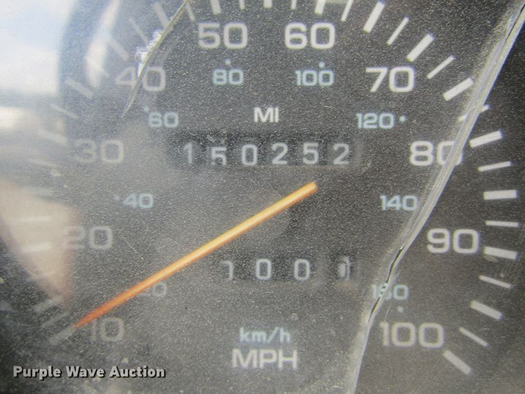 image for item IL9407 1992 Dodge Ram 150  pickup truck