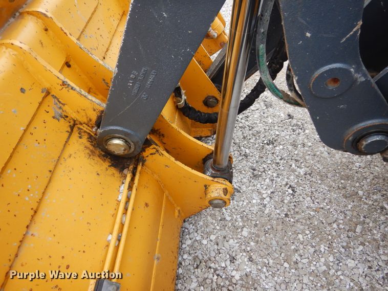 image for item IL9429 2011 John Deere 310SJ  backhoe