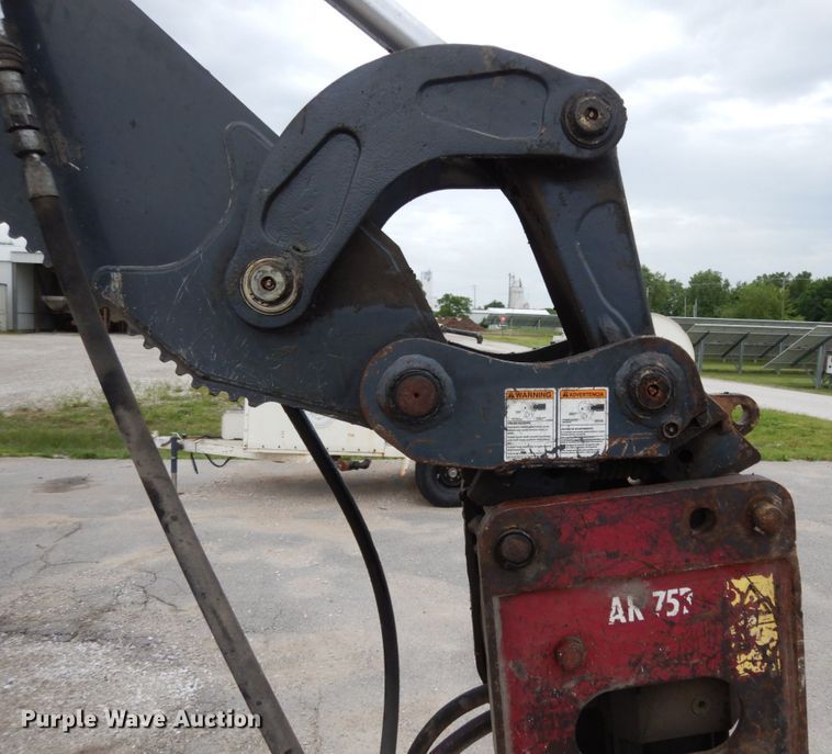 image for item IL9429 2011 John Deere 310SJ  backhoe