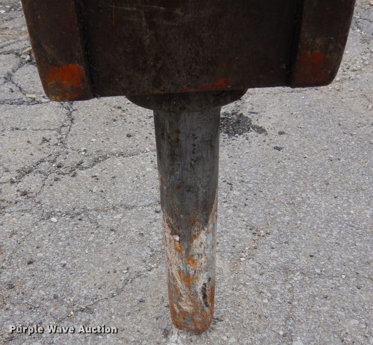 image for item IL9429 2011 John Deere 310SJ  backhoe