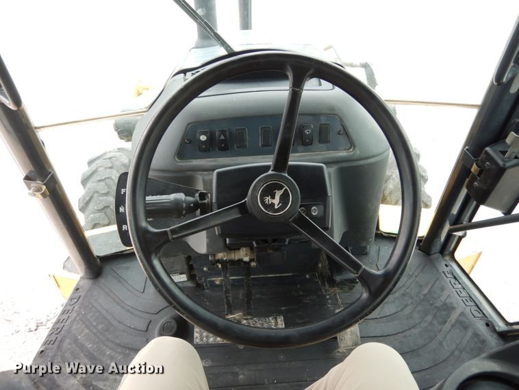 image for item IL9429 2011 John Deere 310SJ  backhoe