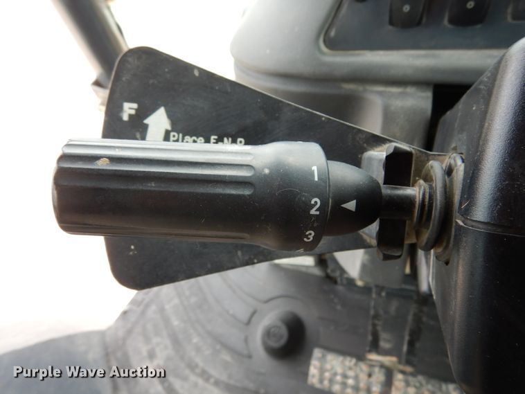 image for item IL9429 2011 John Deere 310SJ  backhoe