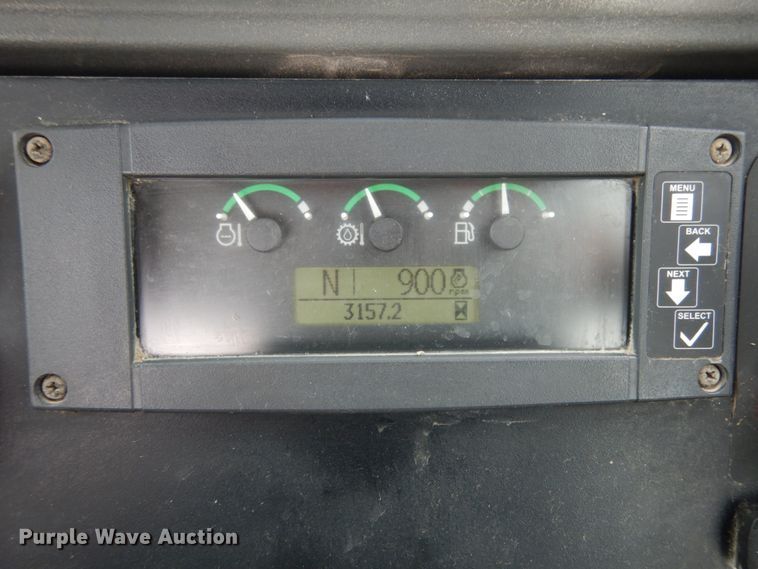 image for item IL9429 2011 John Deere 310SJ  backhoe