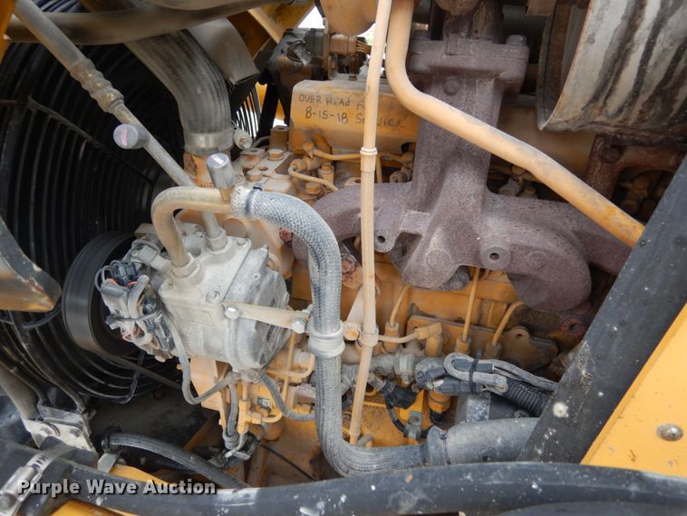 image for item IL9429 2011 John Deere 310SJ  backhoe