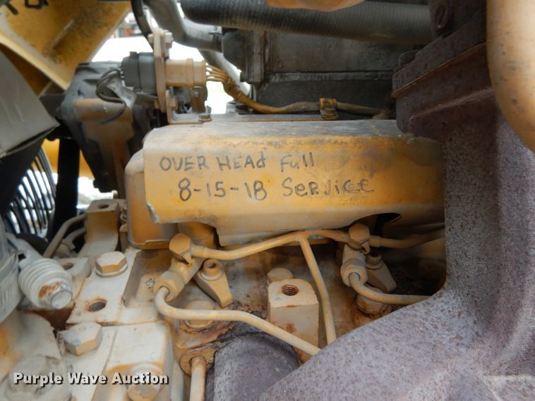 image for item IL9429 2011 John Deere 310SJ  backhoe