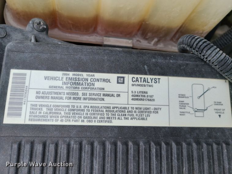 image for item IQ9182 2004 Chevrolet Silverado 1500  Ext. Cab pickup truck