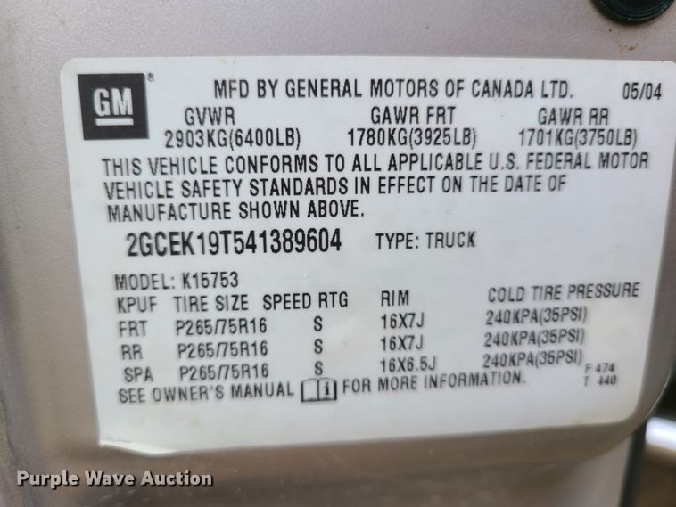 image for item IQ9182 2004 Chevrolet Silverado 1500  Ext. Cab pickup truck