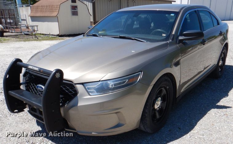 image for item IQ9482 2016 Ford Taurus Police Interceptor
