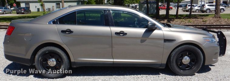 image for item IQ9482 2016 Ford Taurus Police Interceptor