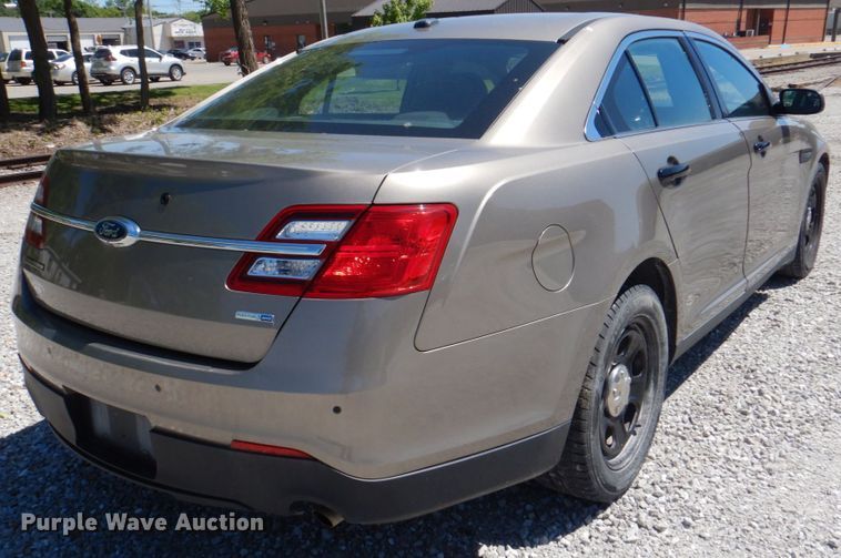 image for item IQ9482 2016 Ford Taurus Police Interceptor