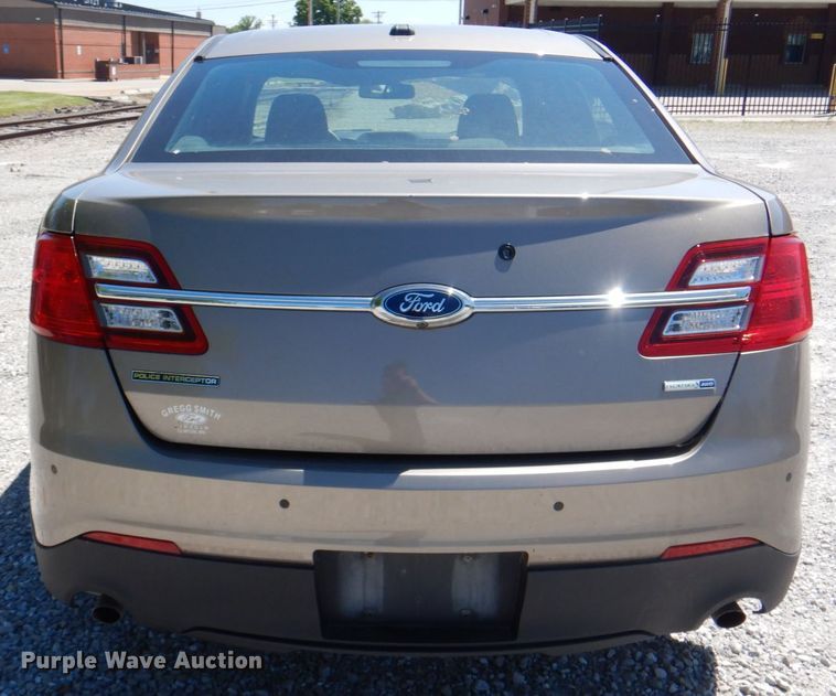 image for item IQ9482 2016 Ford Taurus Police Interceptor