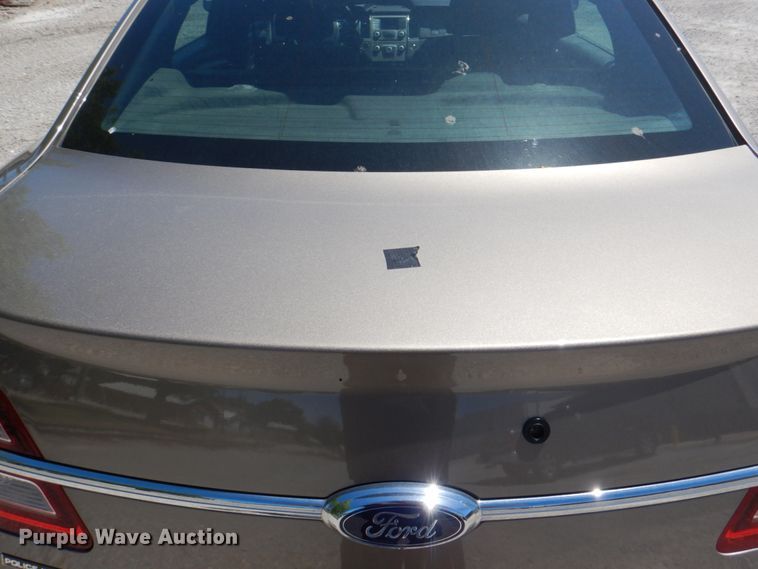 image for item IQ9482 2016 Ford Taurus Police Interceptor