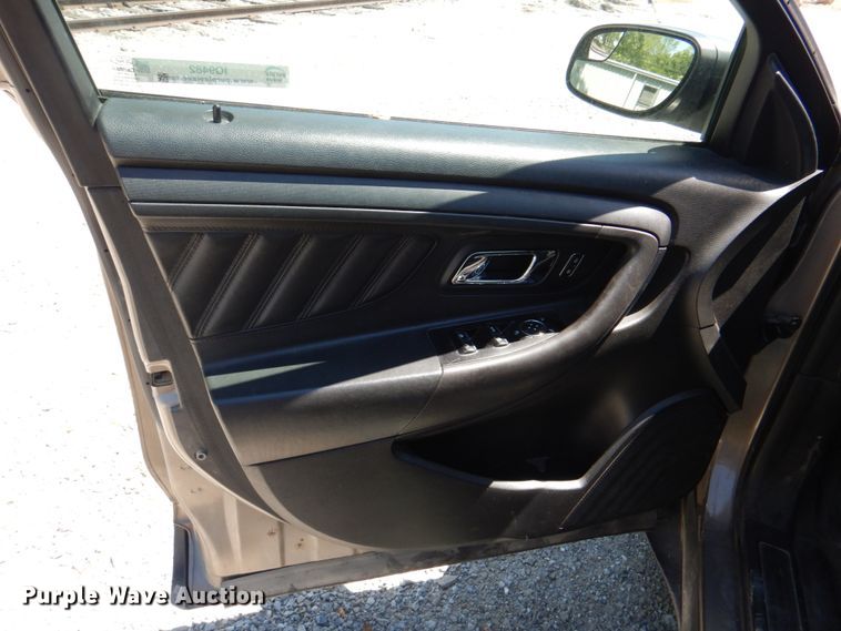 image for item IQ9482 2016 Ford Taurus Police Interceptor