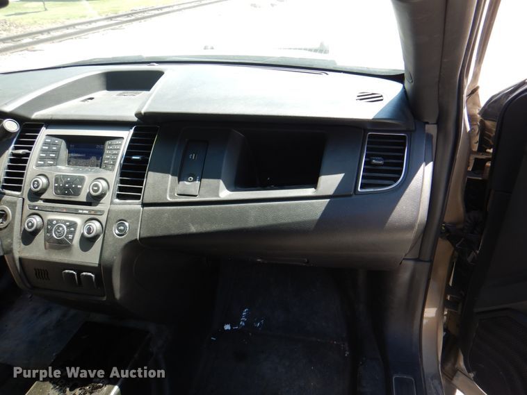 image for item IQ9482 2016 Ford Taurus Police Interceptor