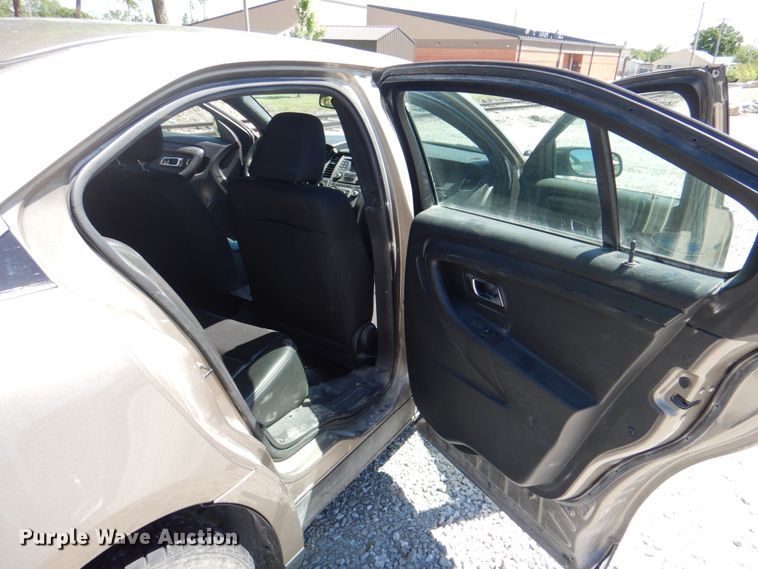 image for item IQ9482 2016 Ford Taurus Police Interceptor