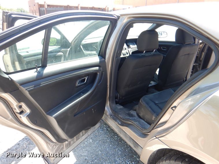 image for item IQ9482 2016 Ford Taurus Police Interceptor