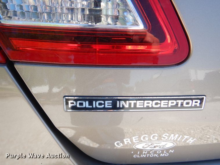 image for item IQ9482 2016 Ford Taurus Police Interceptor