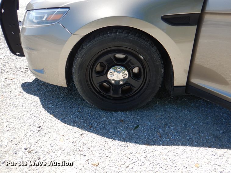 image for item IQ9482 2016 Ford Taurus Police Interceptor