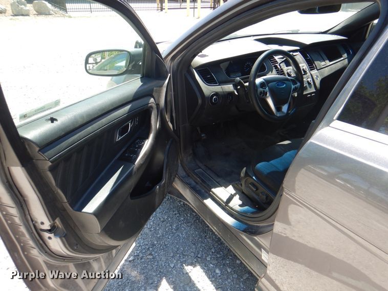 image for item IQ9483 2015 Ford Taurus Police Interceptor