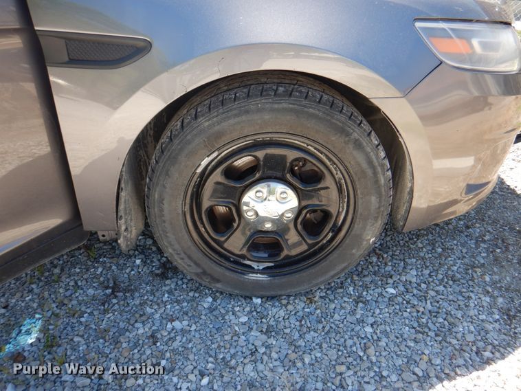 image for item IQ9483 2015 Ford Taurus Police Interceptor