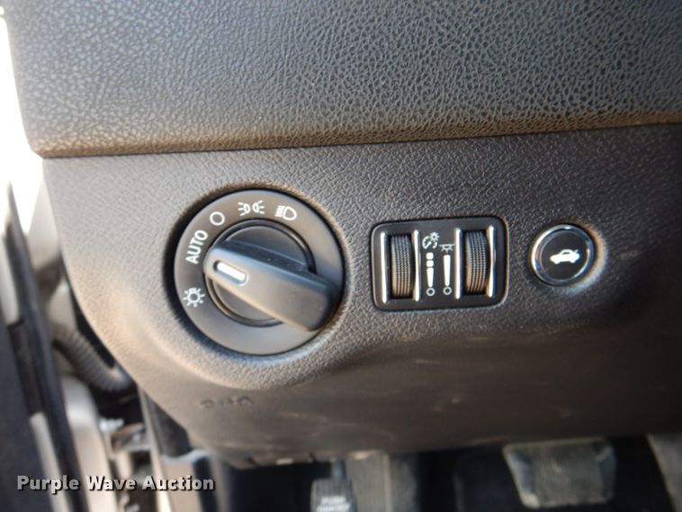 image for item IQ9484 2013 Dodge Charger Police