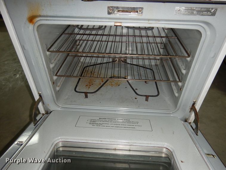 image for item IS9047 Hotpoint  stove