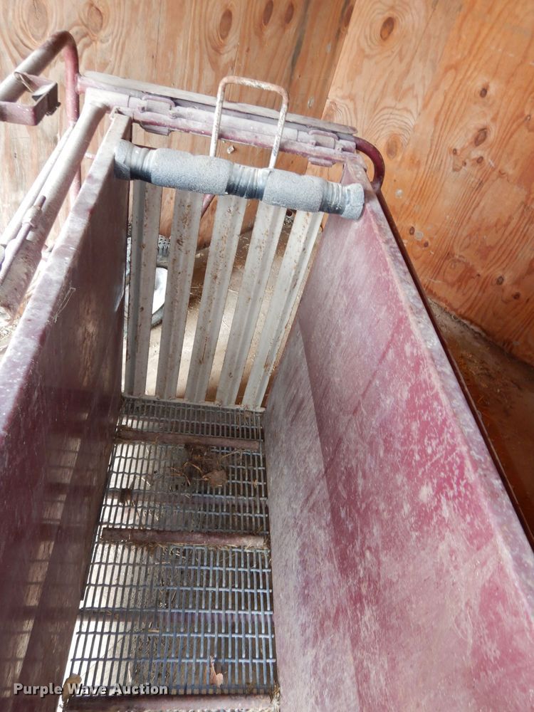 image for item IS9080 Paul livestock scale