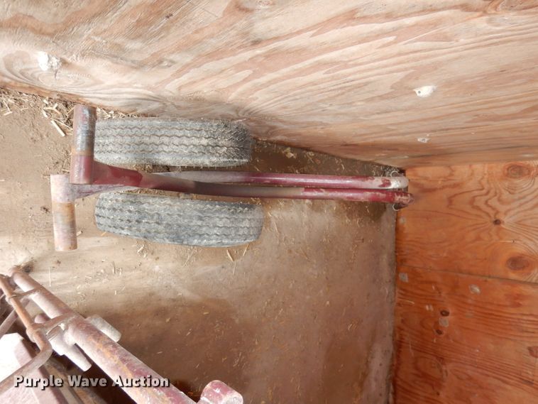 image for item IS9080 Paul livestock scale