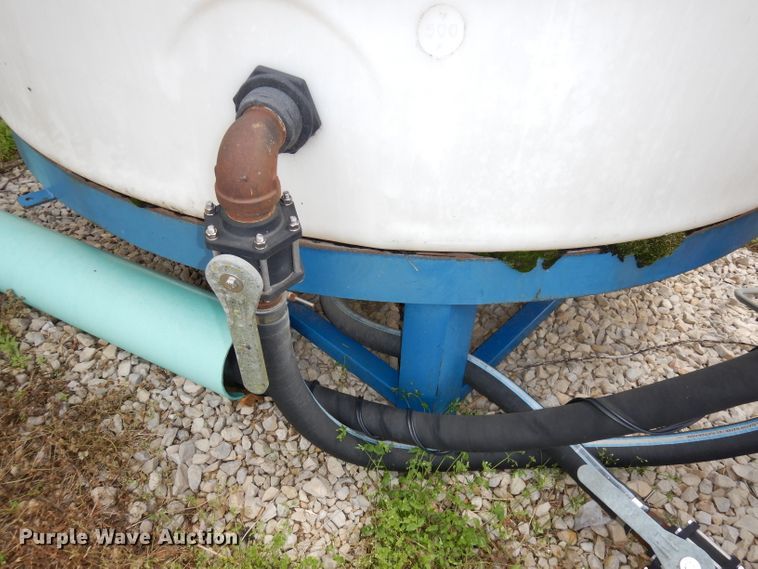 image for item IS9095 (2) 3,000 gallon cone bottom tanks