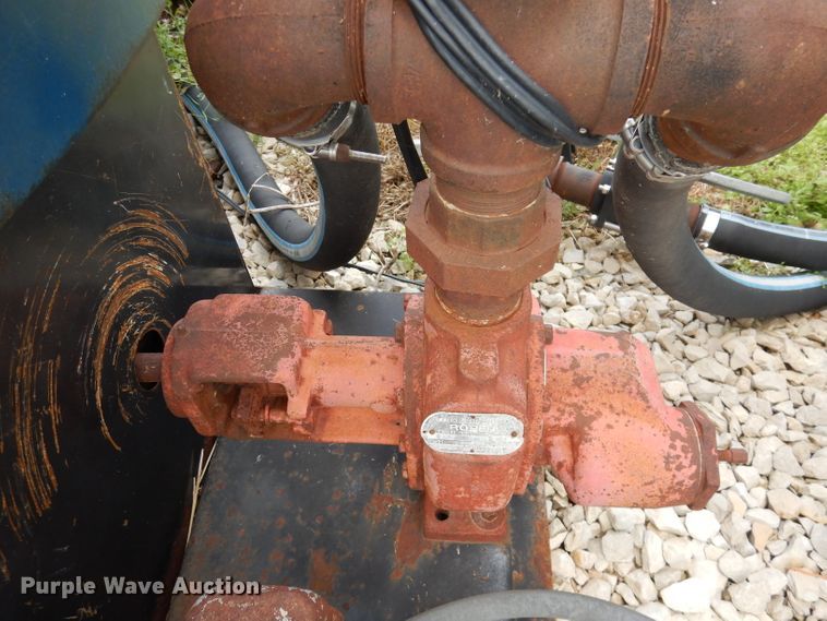 image for item IS9095 (2) 3,000 gallon cone bottom tanks